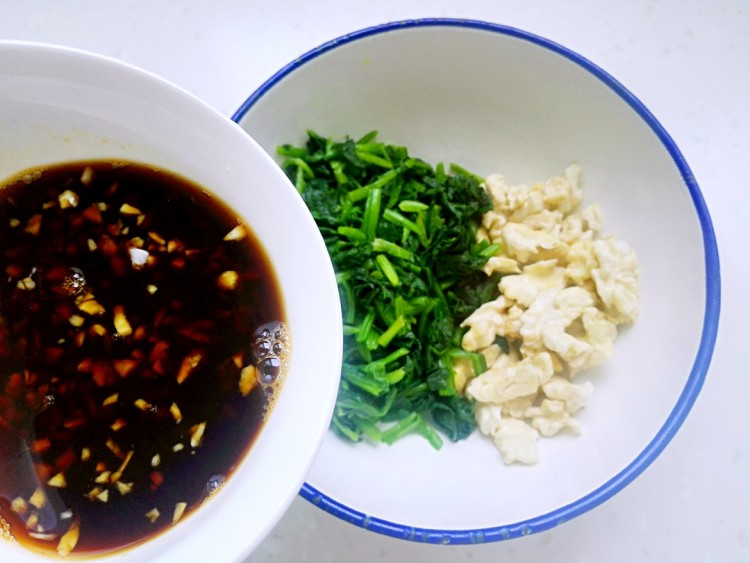 鲜核桃菠菜塔步骤9