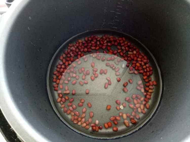 大枣桂圆枸杞薏米红豆步骤6