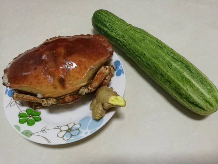 面包蟹烧黄瓜条步骤1