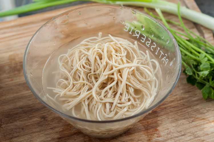 凉拌豆腐丝步骤3