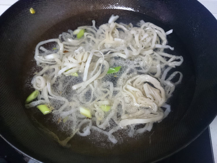 青菜鸡蛋煮豆丝步骤10