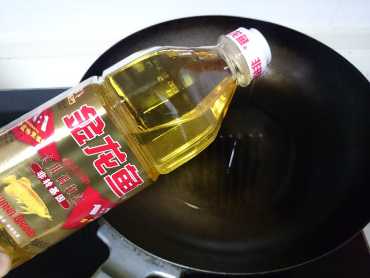蒜苗炒牛肚步骤5