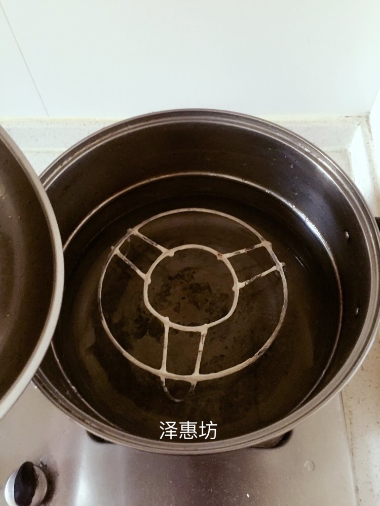 当归黄芪红枣枸杞排骨步骤6