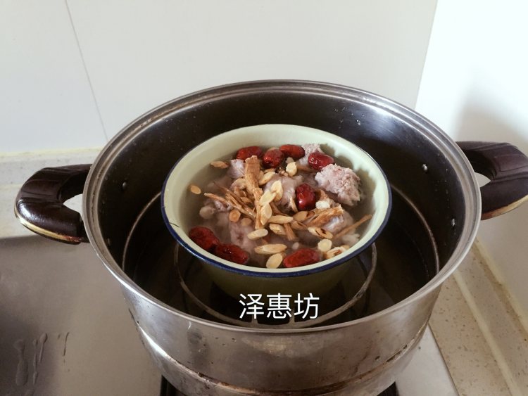 当归黄芪红枣枸杞排骨步骤7