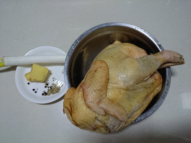 土鸡汤步骤1