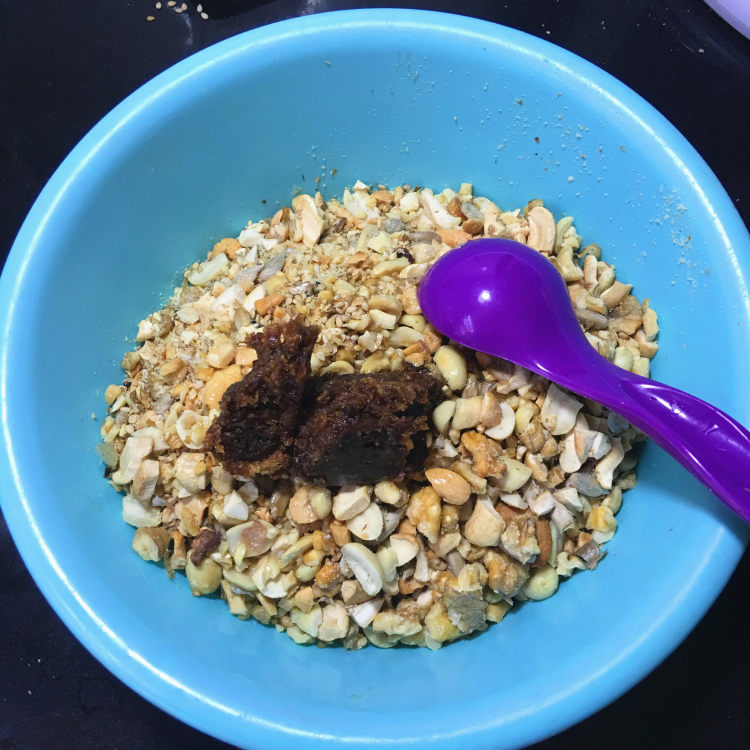 五仁玫瑰月饼步骤7