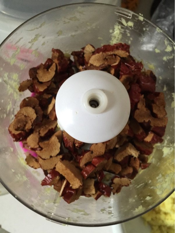 红糖玫瑰姜枣膏步骤7