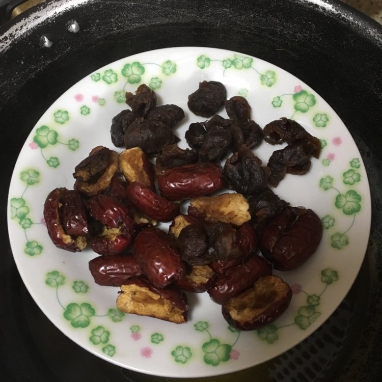 桂圆红枣黑米糕步骤5