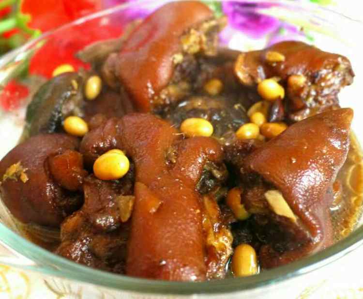 香菇黄豆猪蹄煲步骤11