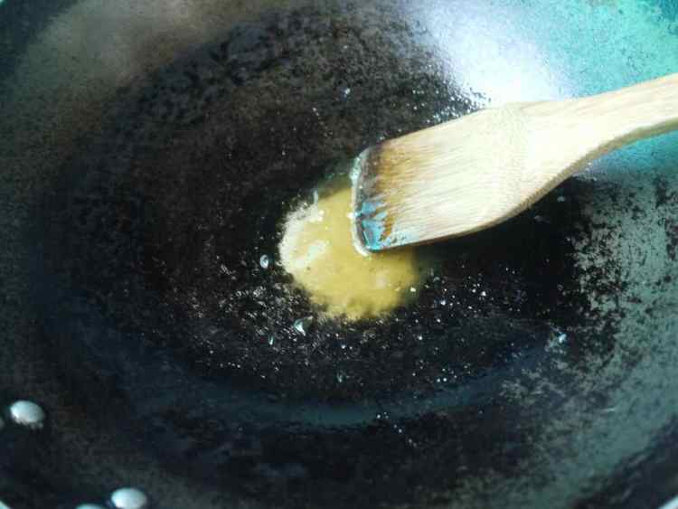 香菇黄豆猪蹄煲步骤7