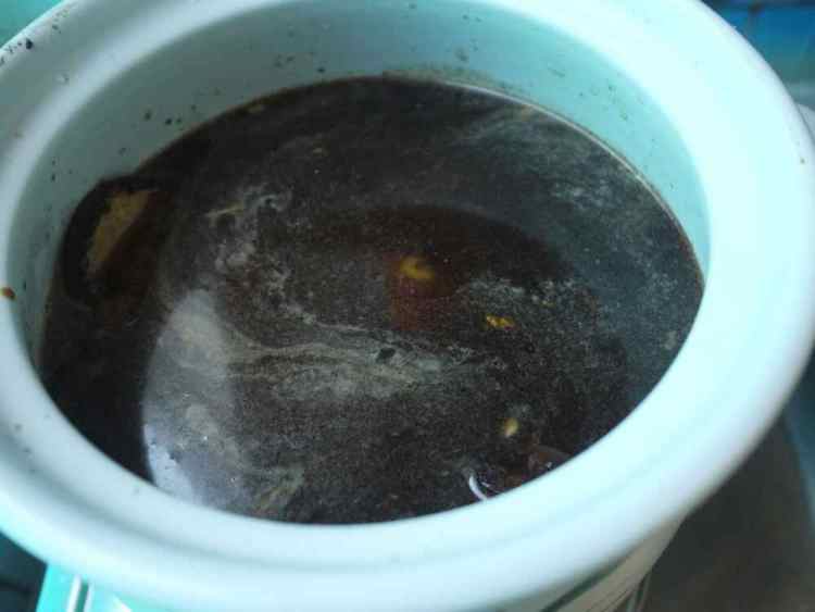 香菇黄豆猪蹄煲步骤9