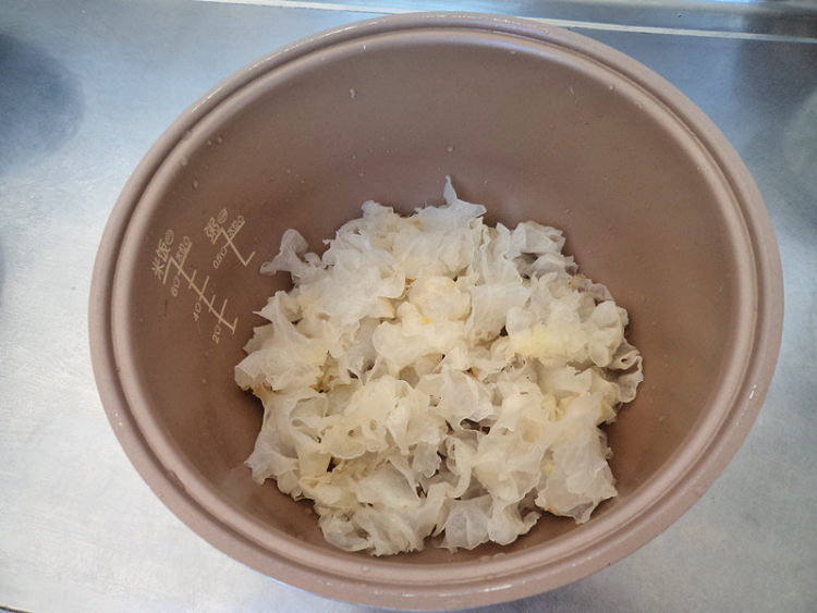 紫薯红枣银耳羹#多效步骤2