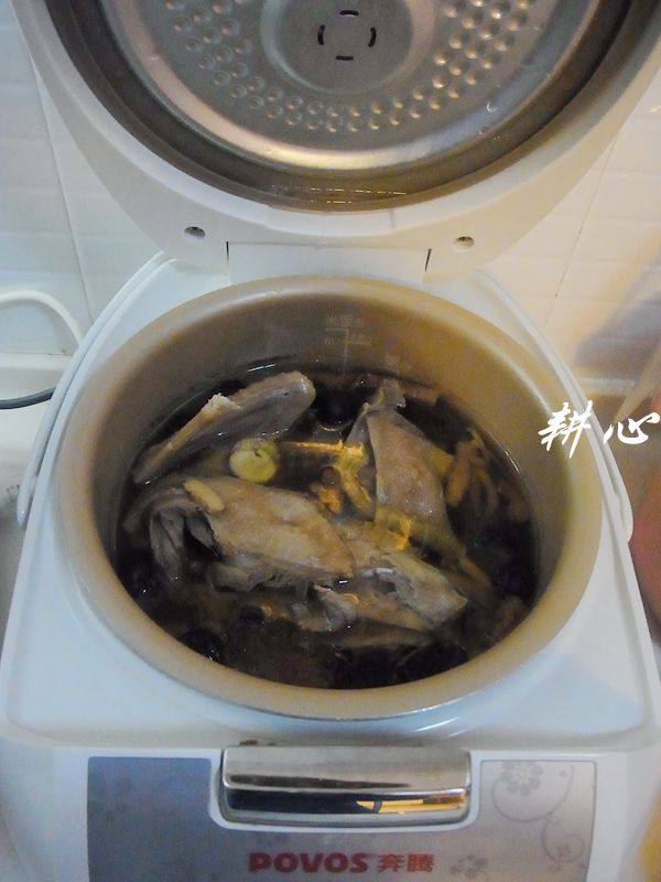 山药炖鸭步骤8