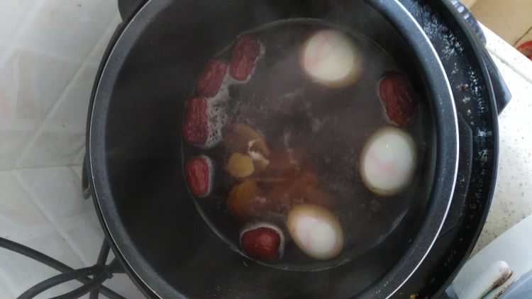 红枣煮鸡蛋步骤4