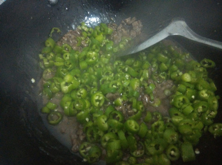 青椒牛肉粒步骤8