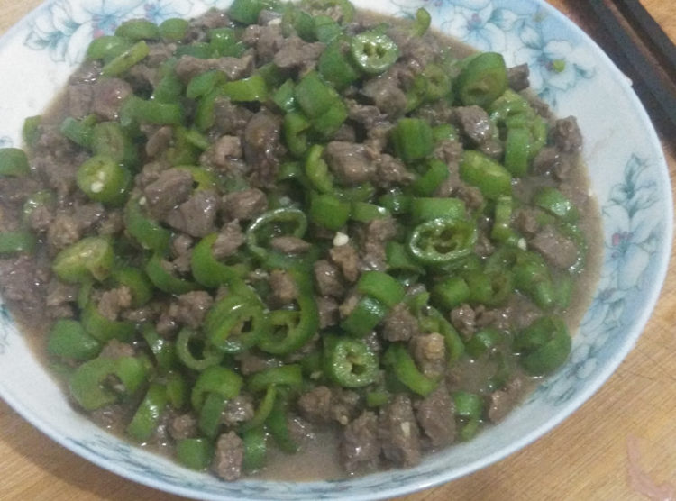 青椒牛肉粒步骤9
