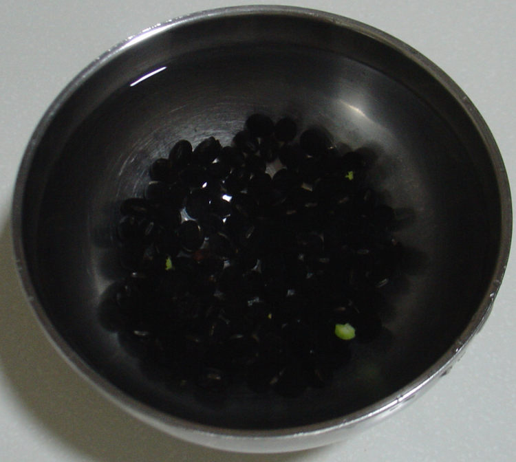 糯米黑豆汁步骤2