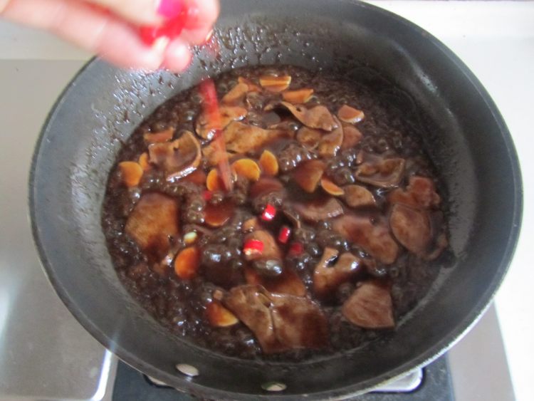 蚝油猪肝菠菜步骤10