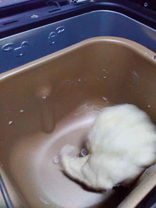红糖红枣桂圆面包步骤6