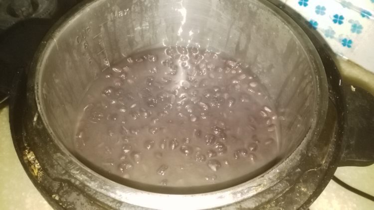 红豆南瓜圆子汤步骤4