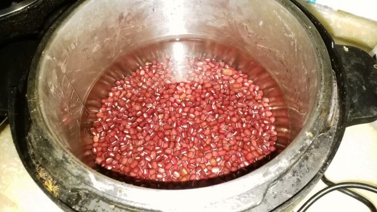 红豆南瓜圆子汤步骤2