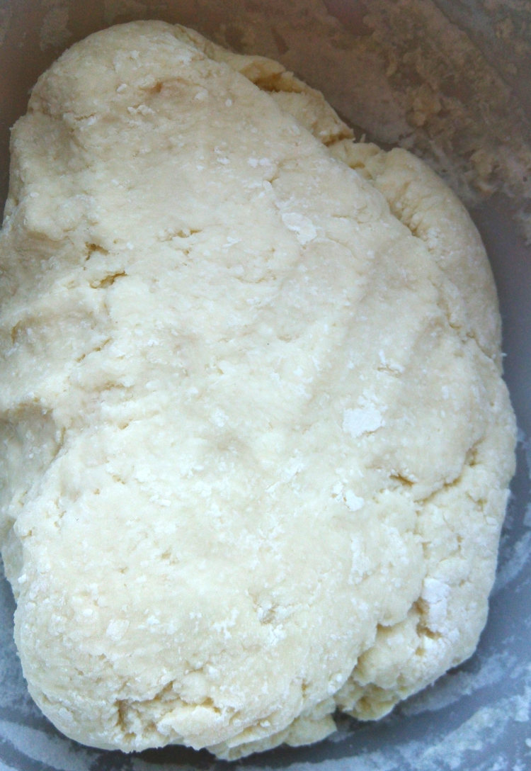 双色豆沙馅企鹅甜饺步骤1