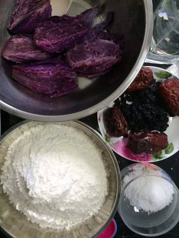 红枣紫薯发糕步骤1