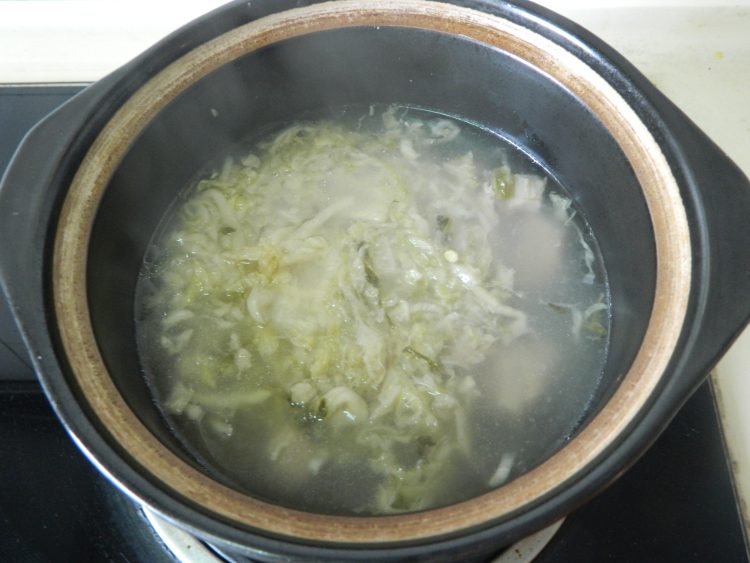 东北酸菜炖羊骨步骤9