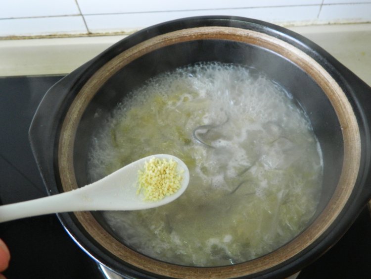 东北酸菜炖羊骨步骤12