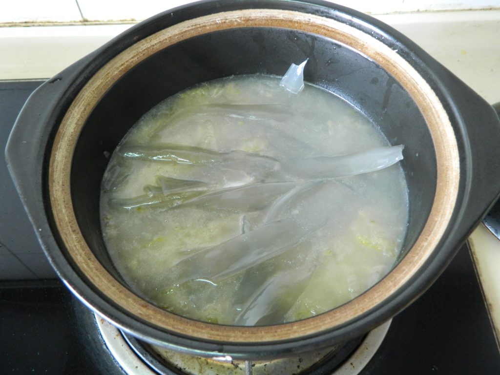 东北酸菜炖羊骨步骤11