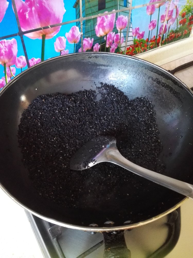 手工阿胶固原糕步骤1