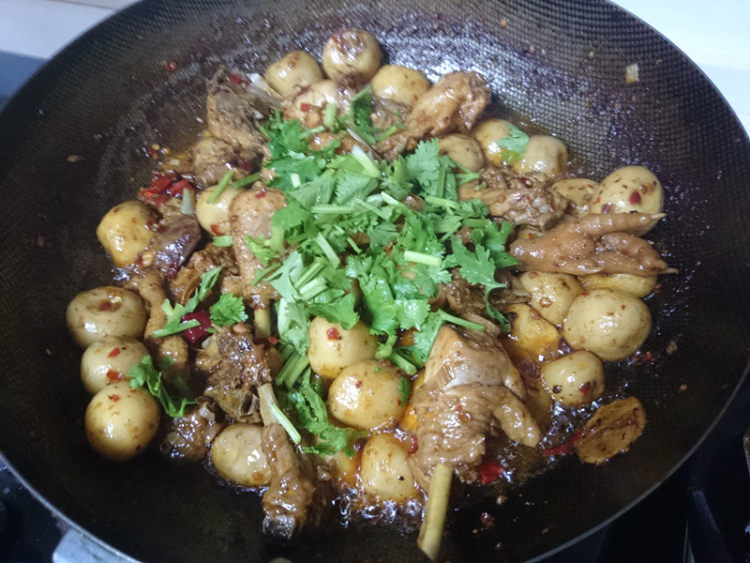 麻辣芋头鸡步骤14