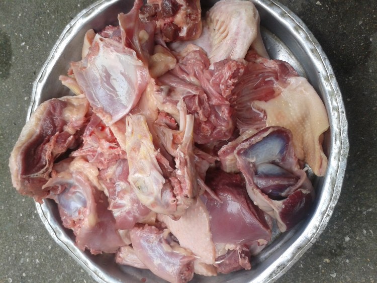 鱿鱼干炖鸭肉步骤1