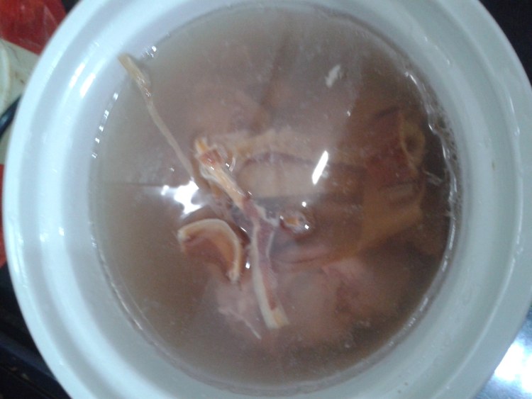 鱿鱼干炖鸭肉步骤3