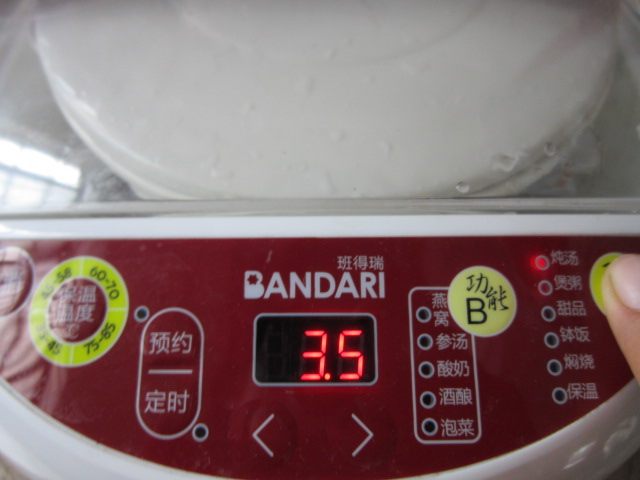 花生玉米腊肉煲步骤7