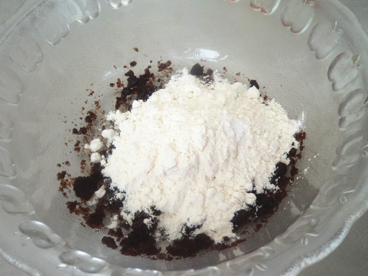 【手工美食】核桃红糖步骤4