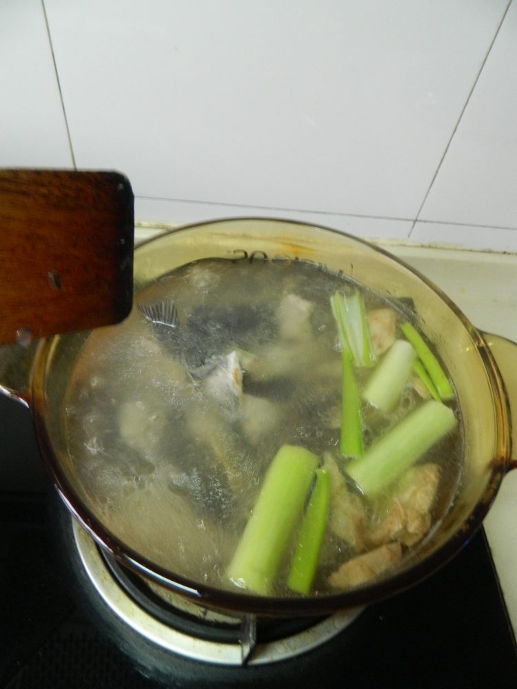 滋补黑鱼汤步骤6