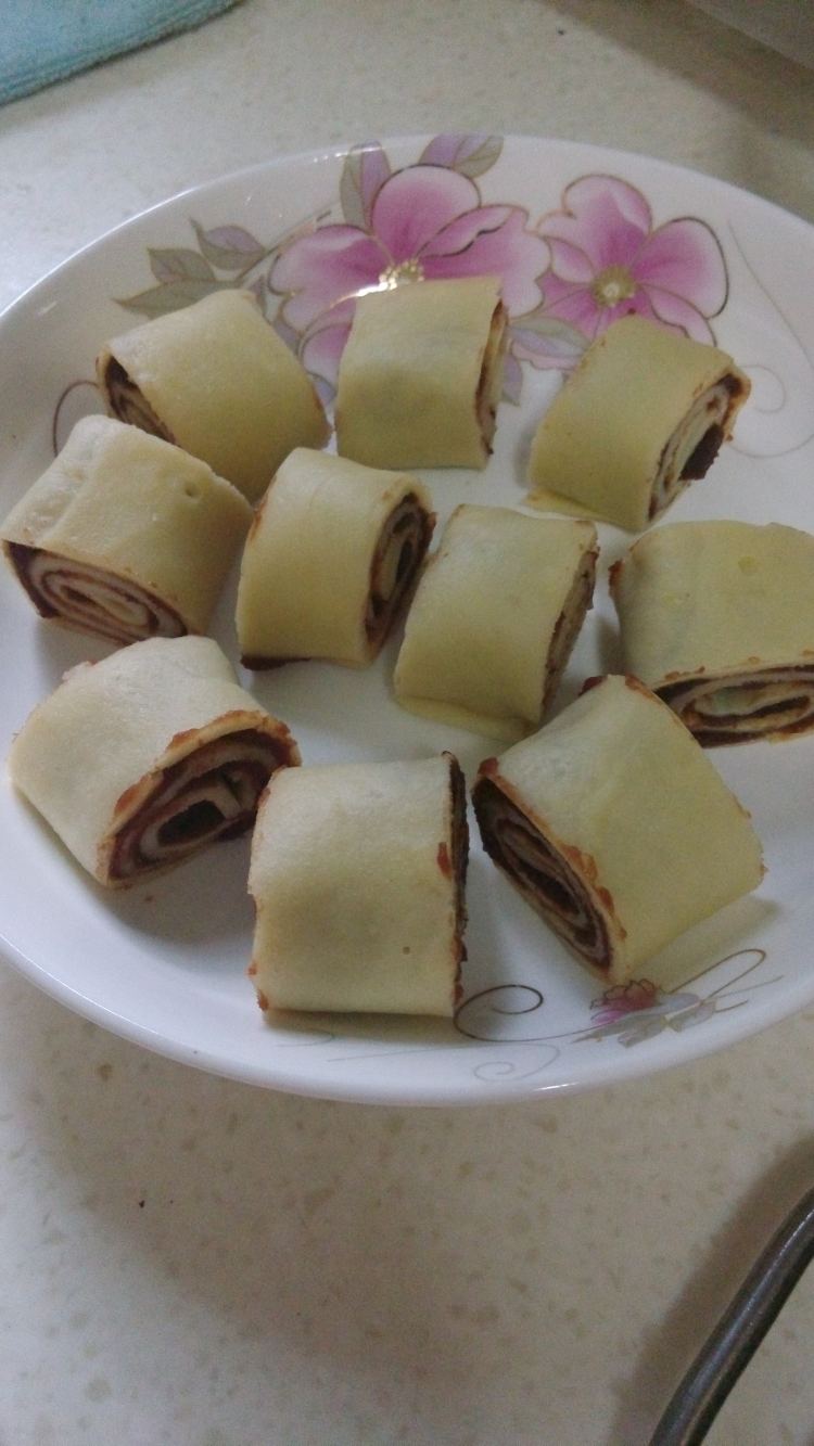 鸡蛋豆沙卷步骤6