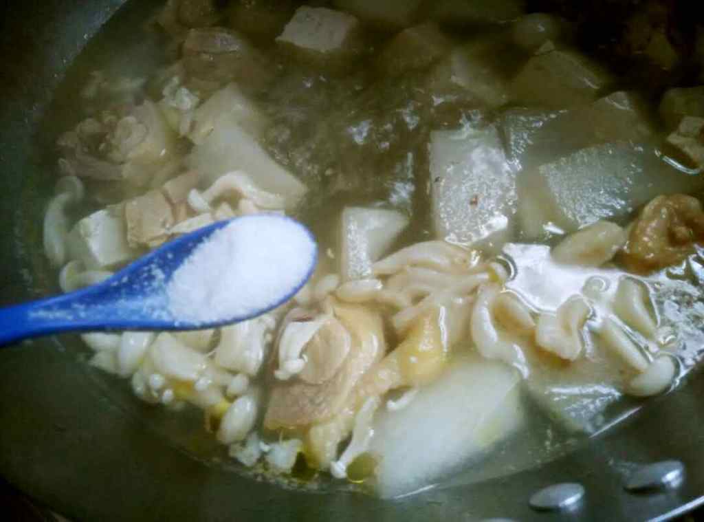 白玉菇鸡汤步骤9