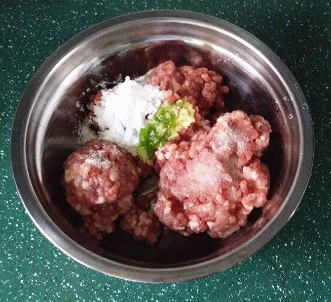 肉圆猪肝青菜小煮面步骤3