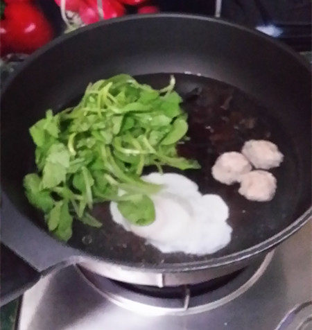 肉圆猪肝青菜小煮面步骤9