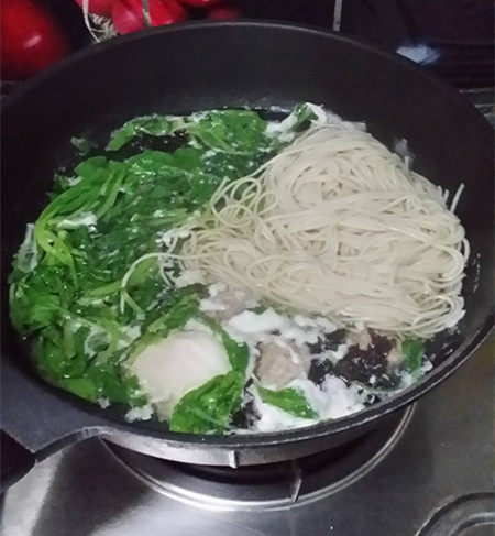 肉圆猪肝青菜小煮面步骤12