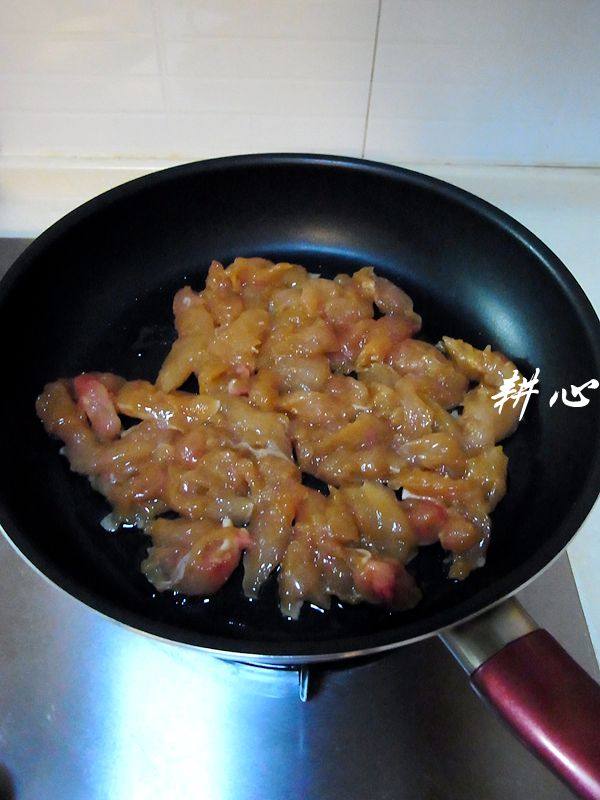 秋葵炒鸡肉步骤7