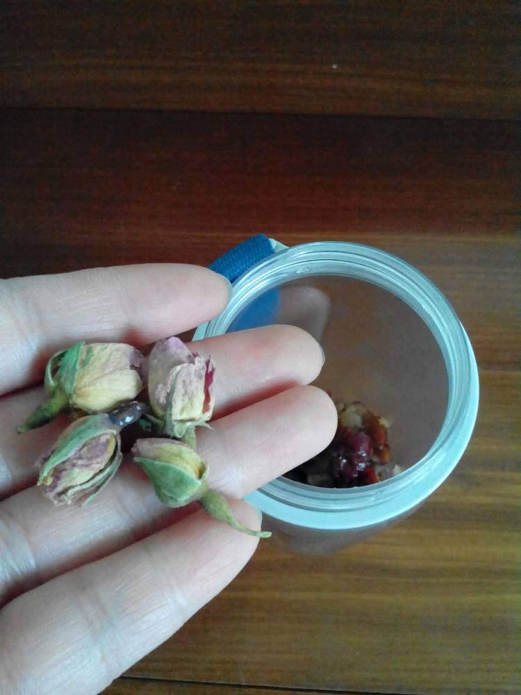 玫瑰红枣茶步骤6