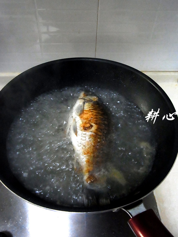 木耳鱼丸汤步骤3