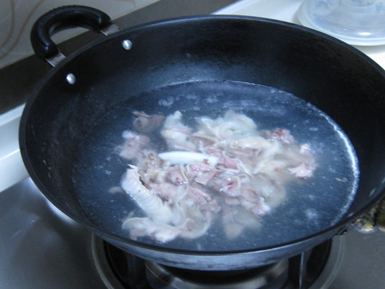 菠菜羊肉汤步骤6