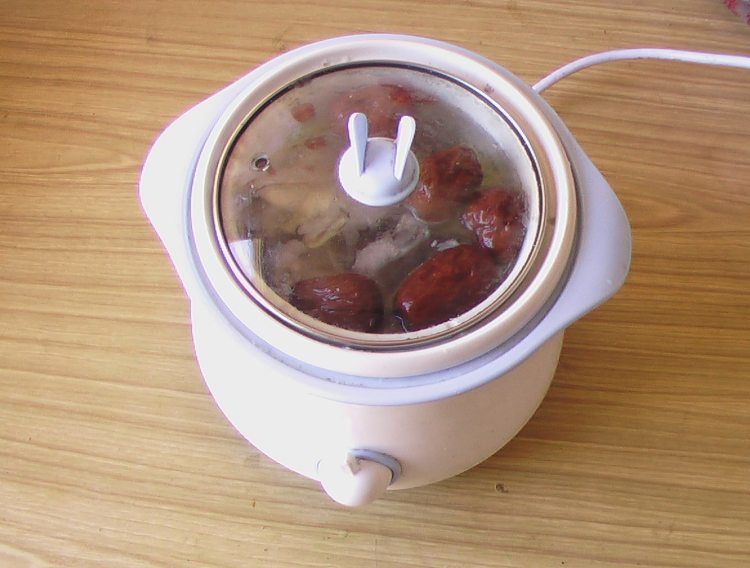 当归红枣排骨汤步骤6