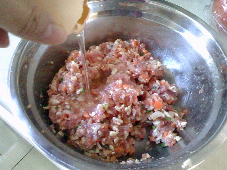 马蹄蒸肉饼步骤5