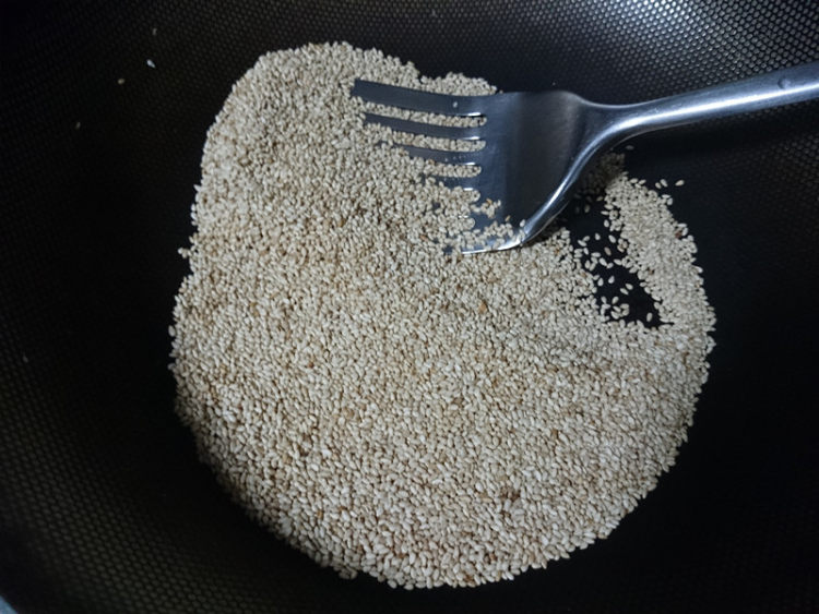香辣牛肉酱步骤2