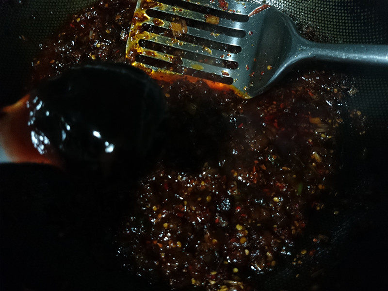 香辣牛肉酱步骤11